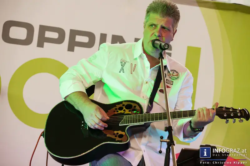 Schlagerfeuerwerk im Steira-Eck im Center Nord am 21. Juni 2014 - 027