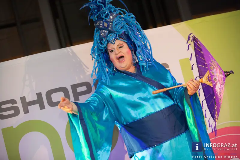 Schlagerfeuerwerk im Steira-Eck im Center Nord am 21. Juni 2014 - 032