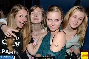 usi-fest 2014 graz,kleeblattlauf,usz,27. juni 2014,event,kult-charakter,studenten,studentin,student,semesterende,legendäre open-air party,jubiläum,überraschungen,uni-sportzentrum rosenhain