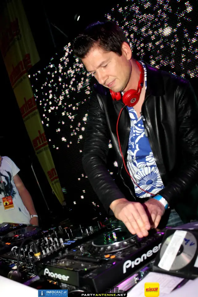 usi-fest 2014 graz reggae-djs mr vzi star-dj enrico ostendorff party-stage toastbusters matti valentino niachtn austropop-floor 357