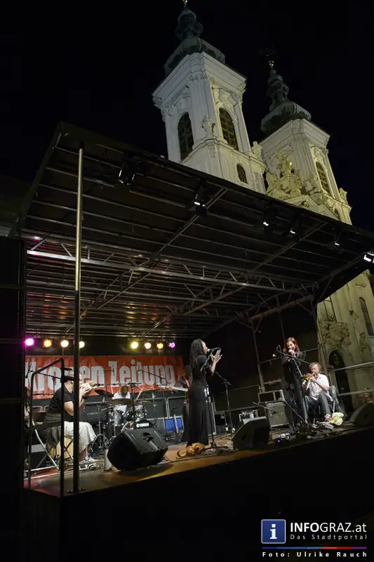 Kunzwana#1 – Murszene Graz 2014 – Eröffnung – Mariahiferplatz – 17. Juli 2014 - 084