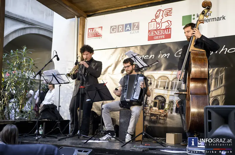 Prozorov Trio im Generalihof Graz am 23. Juli 2014 - 009