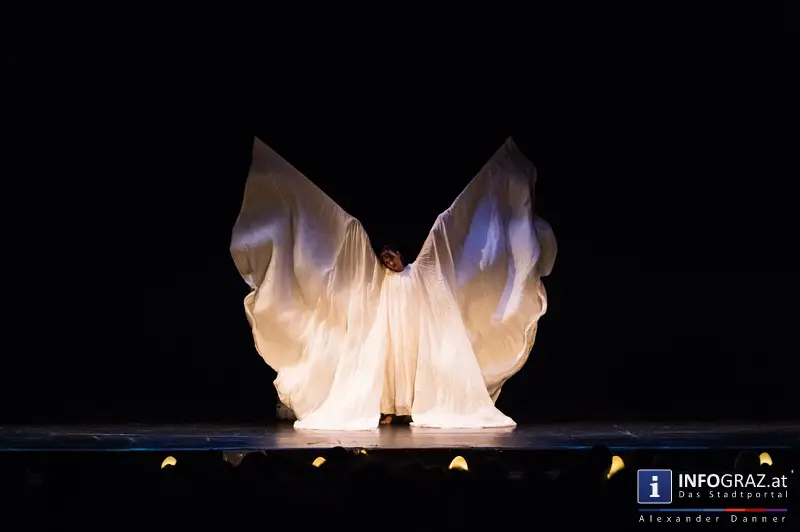 La Verità - Compagnia Finzi Pasca – La Strada Graz – 5. August 2014 – Grazer Oper - 070