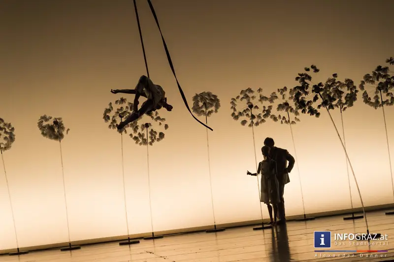 La Verità - Compagnia Finzi Pasca – La Strada Graz – 5. August 2014 – Grazer Oper - 086