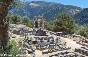 Tempel,Athena pronoia,Delphi,esoterik forum,hellseher,hellsehen,kartenlegen,orakel,wahrsagen