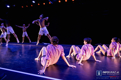 tanz nite 1,die neuen tänzer,first solos,studiobühne,oper graz,miki wkakbayashi,tanz-foto-shooting,alberto cissello,frederico oliviera,szabolcs pataki,