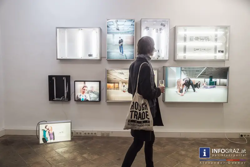 Iris Andraschek ‚Thinking on Thresholds - The Politics of Transitive Spaces‘ Ausstellungseröffnung in der Galerie Eugen Lendl Graz - 018