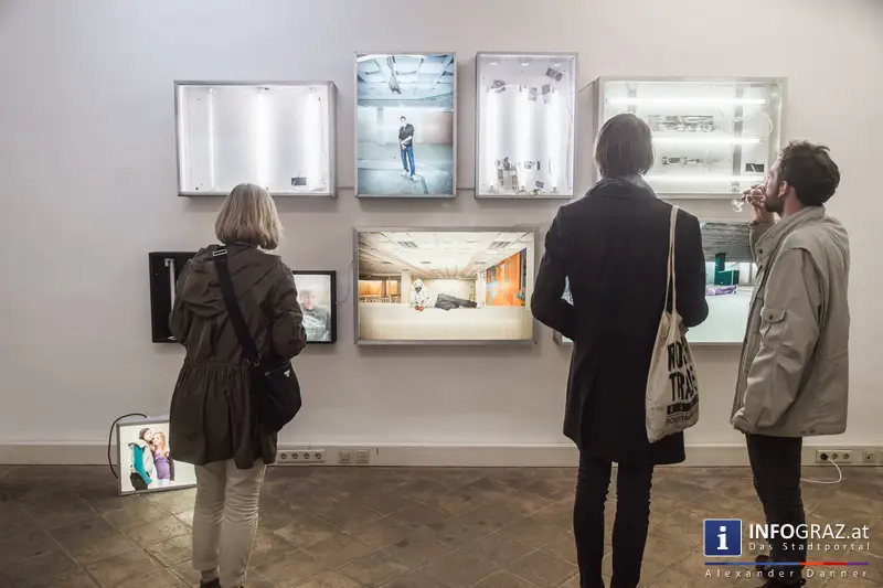 Iris Andraschek ‚Thinking on Thresholds - The Politics of Transitive Spaces‘ Ausstellungseröffnung in der Galerie Eugen Lendl Graz - 024