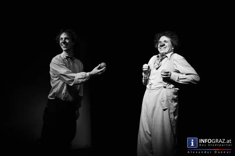 Mad circus project 2014 im Kunst- und Kulturzentrum Papierfabrik am 26.9.2014 - 020