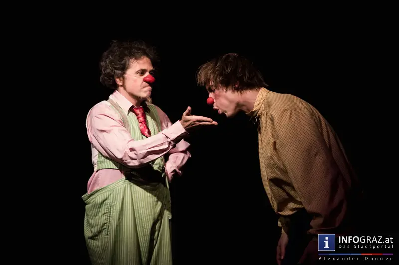 Mad circus project 2014 im Kunst- und Kulturzentrum Papierfabrik am 26.9.2014 - 032