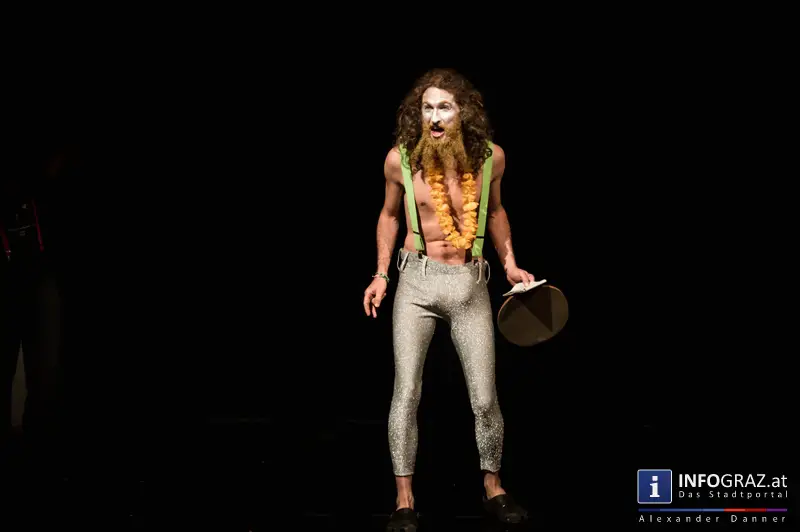 Mad circus project 2014 im Kunst- und Kulturzentrum Papierfabrik am 26.9.2014 - 044