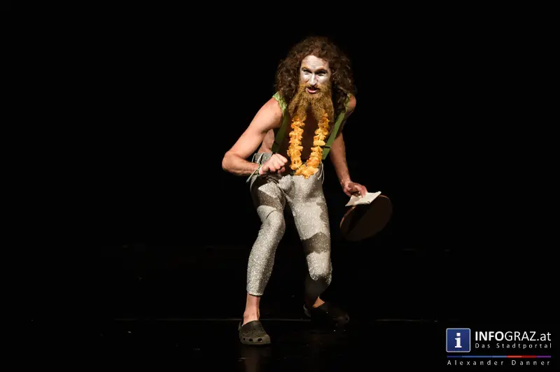 Mad circus project 2014 im Kunst- und Kulturzentrum Papierfabrik am 26.9.2014 - 050