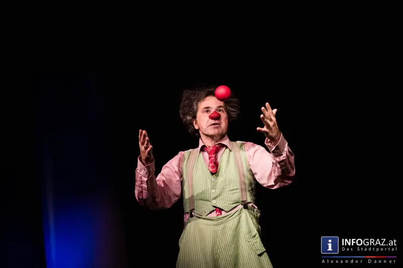 Mad circus project 2014 im Kunst- und Kulturzentrum Papierfabrik am 26.9.2014 - 053