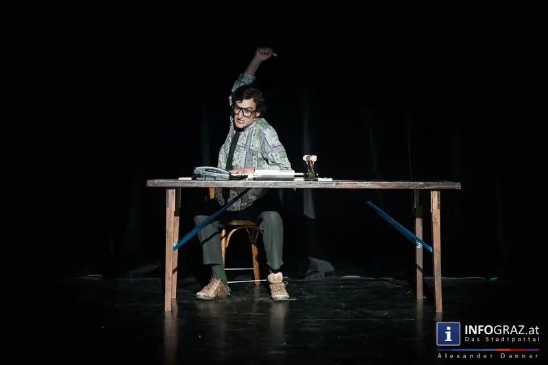 Mad circus project 2014 im Kunst- und Kulturzentrum Papierfabrik am 26.9.2014 - 074