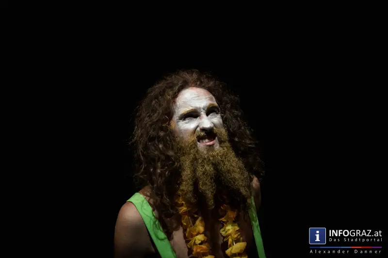 Mad circus project 2014 im Kunst- und Kulturzentrum Papierfabrik am 26.9.2014 - 091