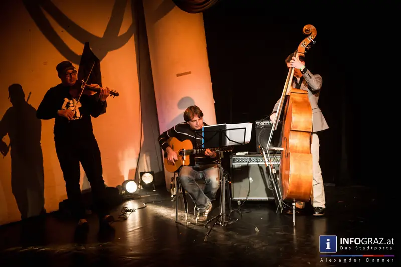 Mad circus project 2014 im Kunst- und Kulturzentrum Papierfabrik am 26.9.2014 - 093