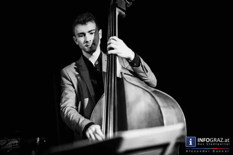 Mad circus project 2014 im Kunst- und Kulturzentrum Papierfabrik am 26.9.2014 - 096