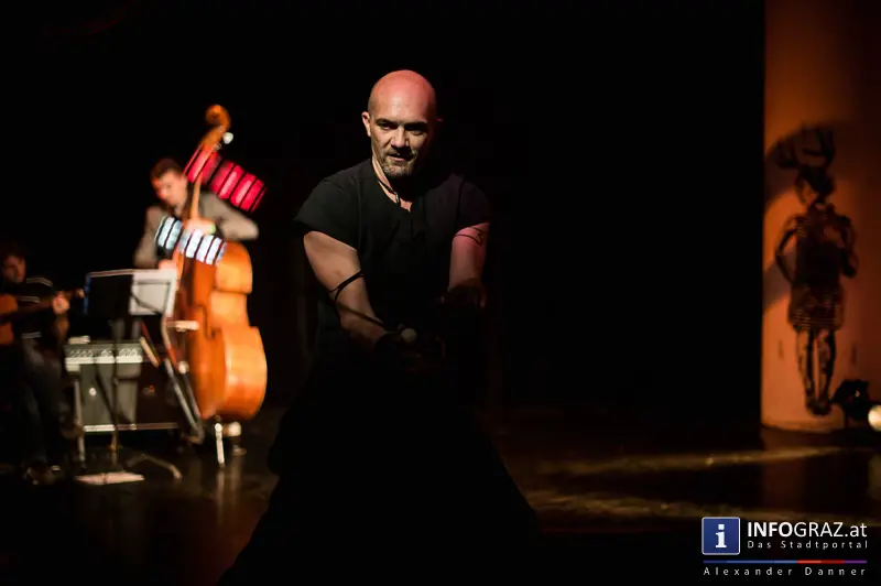 Mad circus project 2014 im Kunst- und Kulturzentrum Papierfabrik am 26.9.2014 - 102