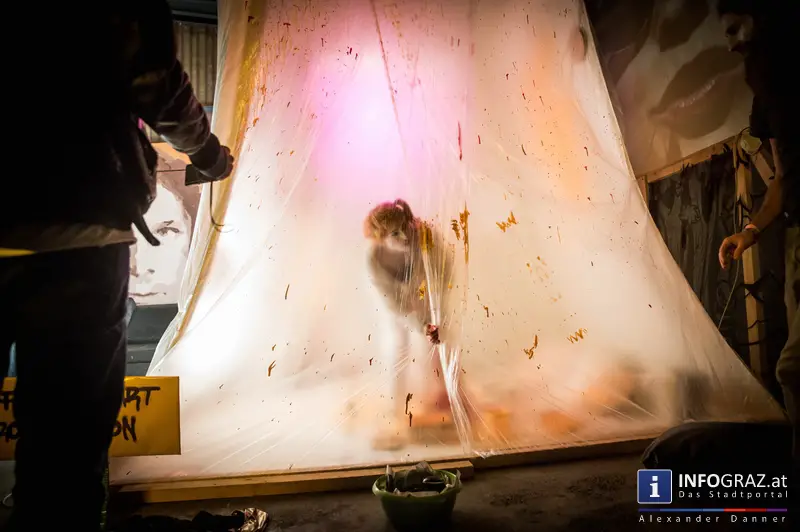 Mad circus project 2014 im Kunst- und Kulturzentrum Papierfabrik am 26.9.2014 - 114