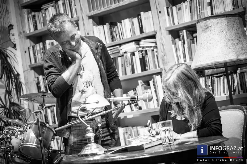 Buchpräsentation Andrea Wolfmayr - edition keiper Graz - 2. Oktober 2014 - 011