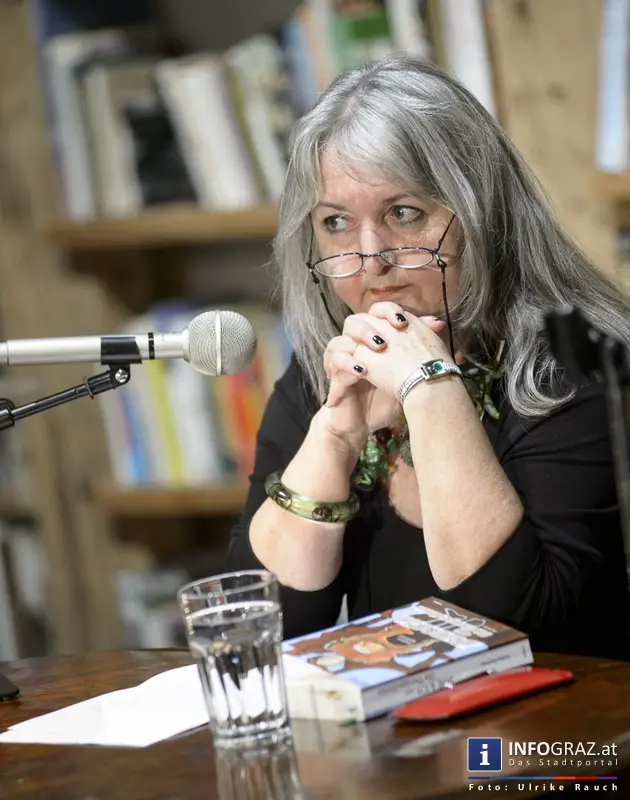 Buchpräsentation Andrea Wolfmayr - edition keiper Graz - 2. Oktober 2014 - 015