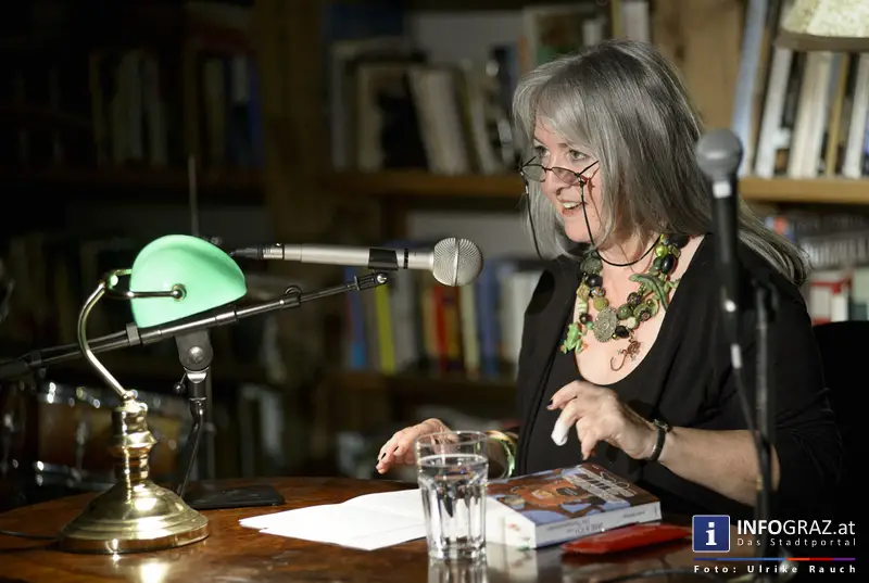 Buchpräsentation Andrea Wolfmayr - edition keiper Graz - 2. Oktober 2014 - 020