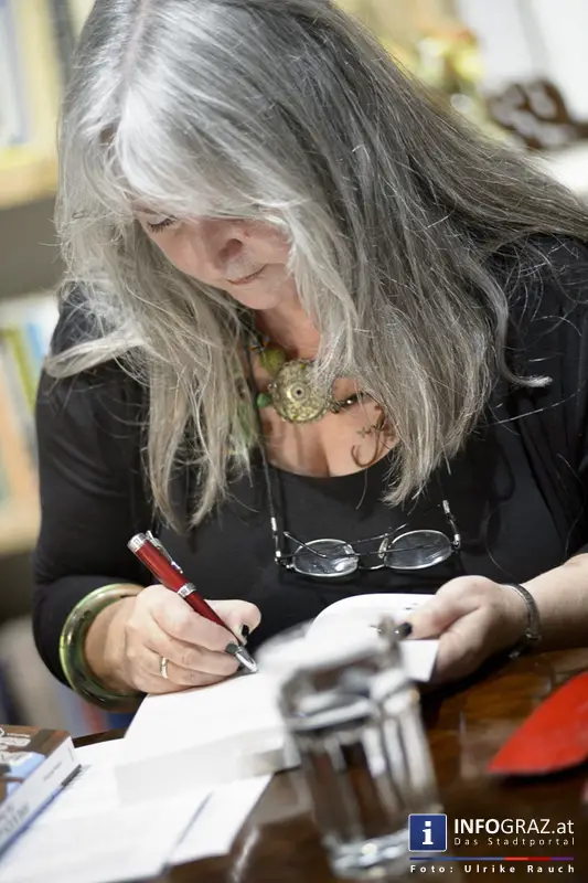 Buchpräsentation Andrea Wolfmayr - edition keiper Graz - 2. Oktober 2014 - 023