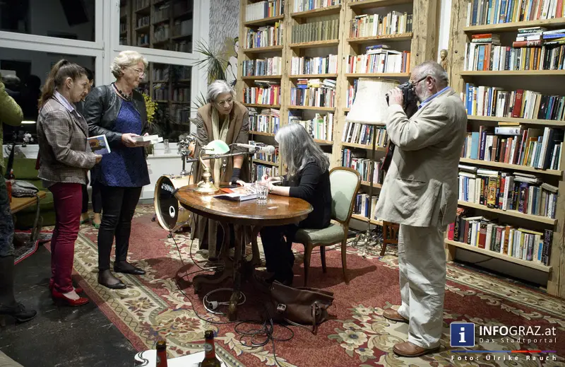 Buchpräsentation Andrea Wolfmayr - edition keiper Graz - 2. Oktober 2014 - 034