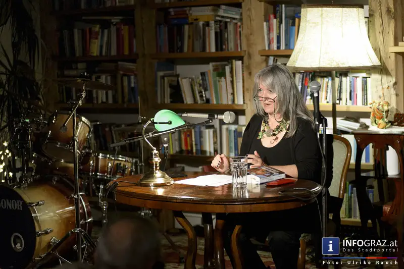Buchpräsentation Andrea Wolfmayr - edition keiper Graz - 2. Oktober 2014 - 037