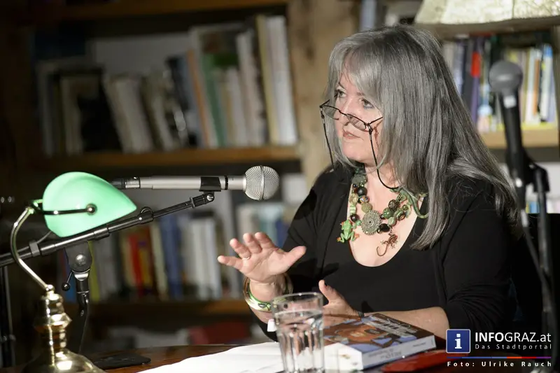 Buchpräsentation Andrea Wolfmayr - edition keiper Graz - 2. Oktober 2014 - 047