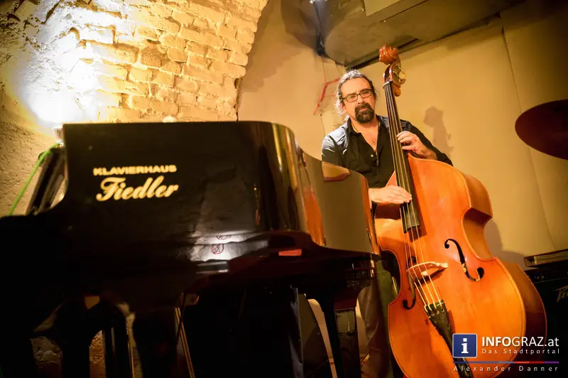 grazJAZZnacht 2014 - Digital Primitives‘‚ ‚koenigleopold‘ und ‚Royal Garden Jazz Band‘ - 041