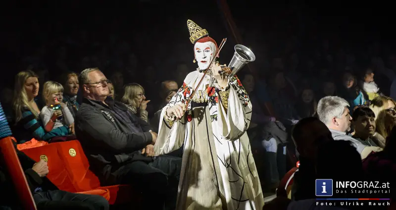 Circus Roncalli mit ‚Time is Honey‘ am Messegelände Graz - 2. November 2014 - 034