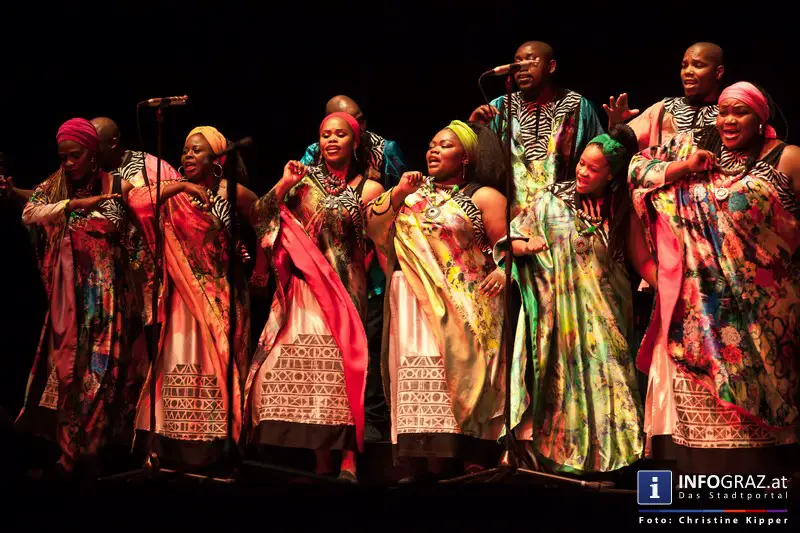 ‚Gospel meets Jodler‘ - ‚Soweto Gospel Choir‘ trifft auf die ‚Schoffeichtkoglposcher‘ - 030