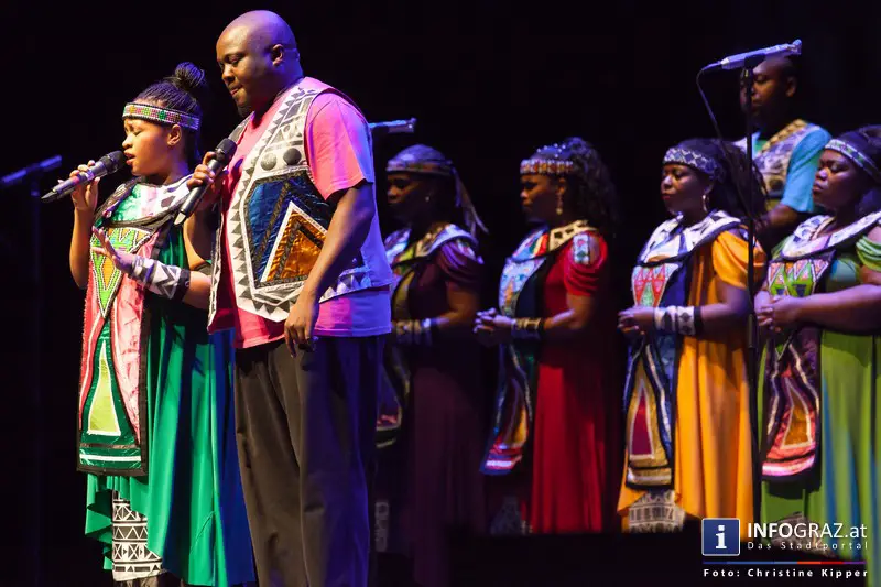 ‚Gospel meets Jodler‘ - ‚Soweto Gospel Choir‘ trifft auf die ‚Schoffeichtkoglposcher‘ - 083