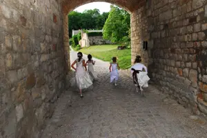 Hochzeit im Schloss in der Steiermark,Kinder,graz,heiraten,schloss rosenau,standesamt,hochzeitslocation graz