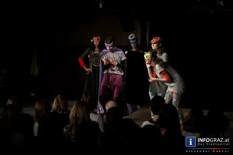 Premiere ‚Rosencrantz and Guildenstern are dead‘ – ‚the Pennyless Players‘ im Literaturhaus Graz - 039