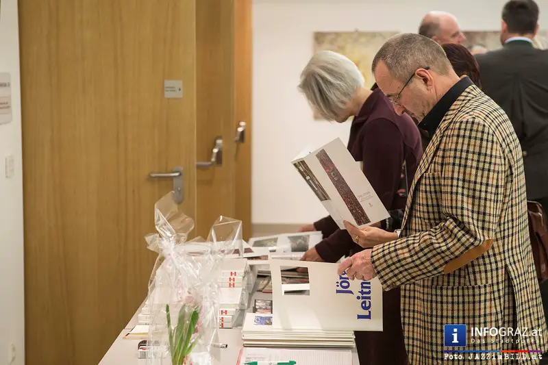 Eröffnung der Ausstellung ‚Zeichen der Zeit‘ im Steiermarkhof Graz - Jörg Leitner und Michael Raimann - 015