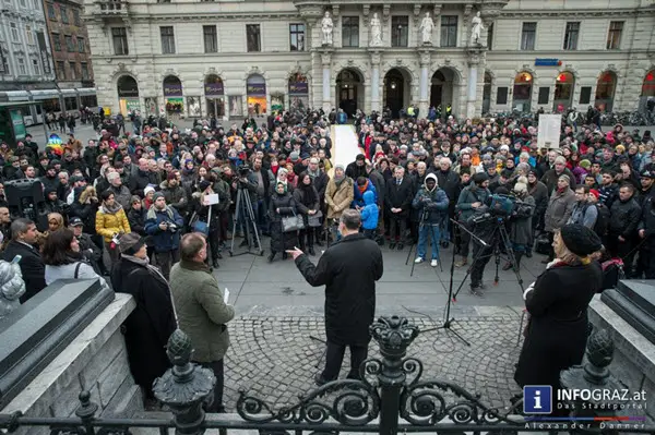 interreligiöse kundgebung,hauptplatz graz,23.01.2015,demonstration,gewalt,meinungsfreiheit,gegenseitiger respekt,aufruf