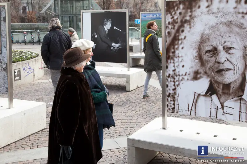 Eröffnung der Menschenbilder Ausstellung 2015 am 14. März 2015 - Mariahilferplatz Graz - 002