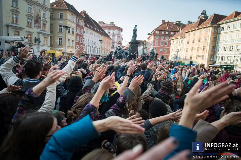 Flashmob against racisms & discrimination am Grazer Hauptplatz 20. März 2015 - 005