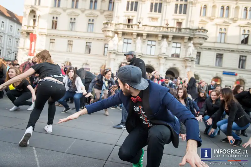 Flashmob against racisms & discrimination am Grazer Hauptplatz 20. März 2015 - 007