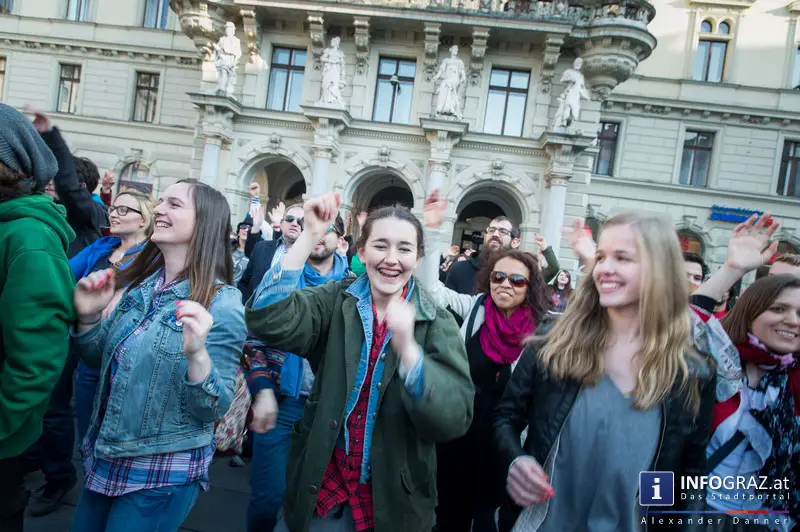 Flashmob against racisms & discrimination am Grazer Hauptplatz 20. März 2015 - 009