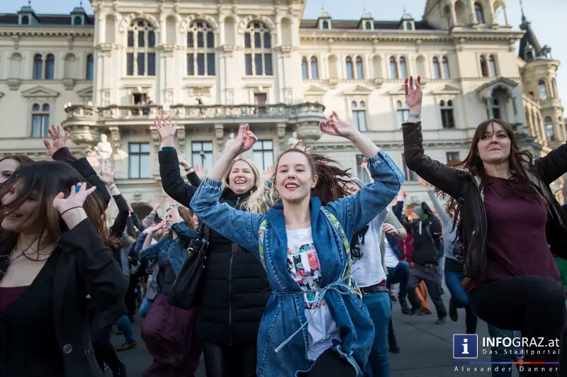 Flashmob against racisms & discrimination am Grazer Hauptplatz 20. März 2015 - 015