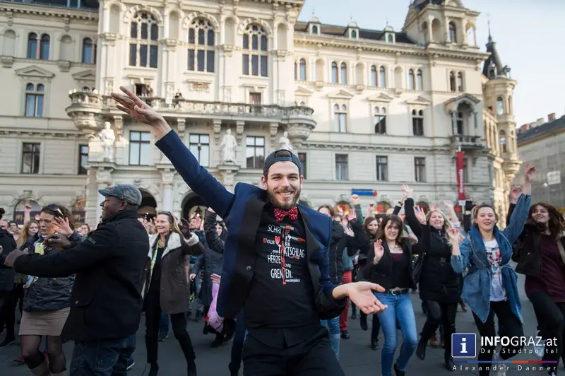 Flashmob against racisms & discrimination am Grazer Hauptplatz 20. März 2015 - 016