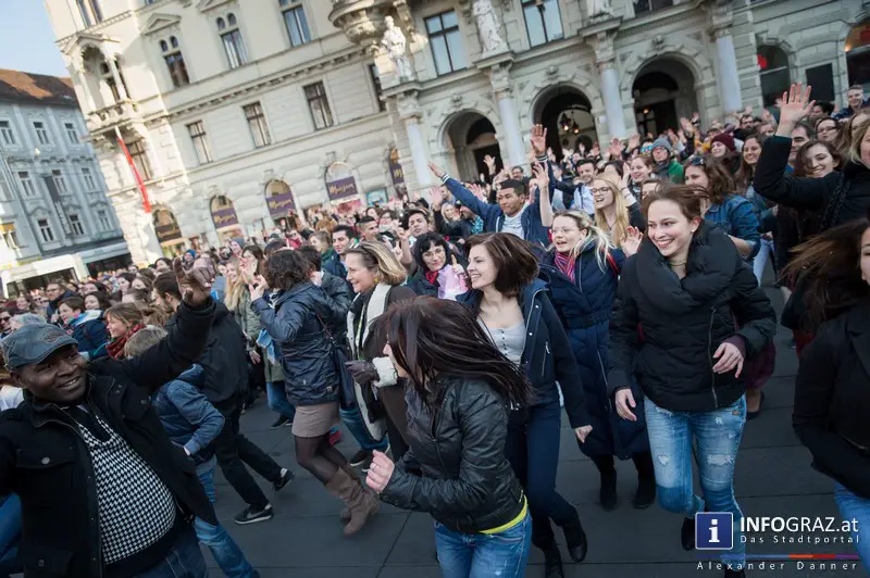 Flashmob against racisms & discrimination am Grazer Hauptplatz 20. März 2015 - 017