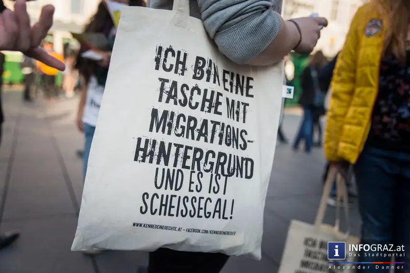 Flashmob against racisms & discrimination am Grazer Hauptplatz 20. März 2015 - 030