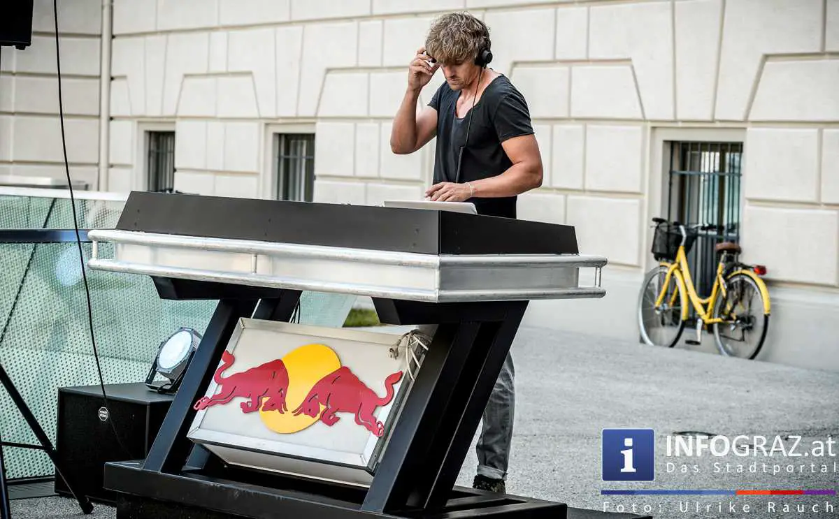 Ein gelungener Start für Viertel 4, Sommerlounge in der Grazer Innenstadt - 015