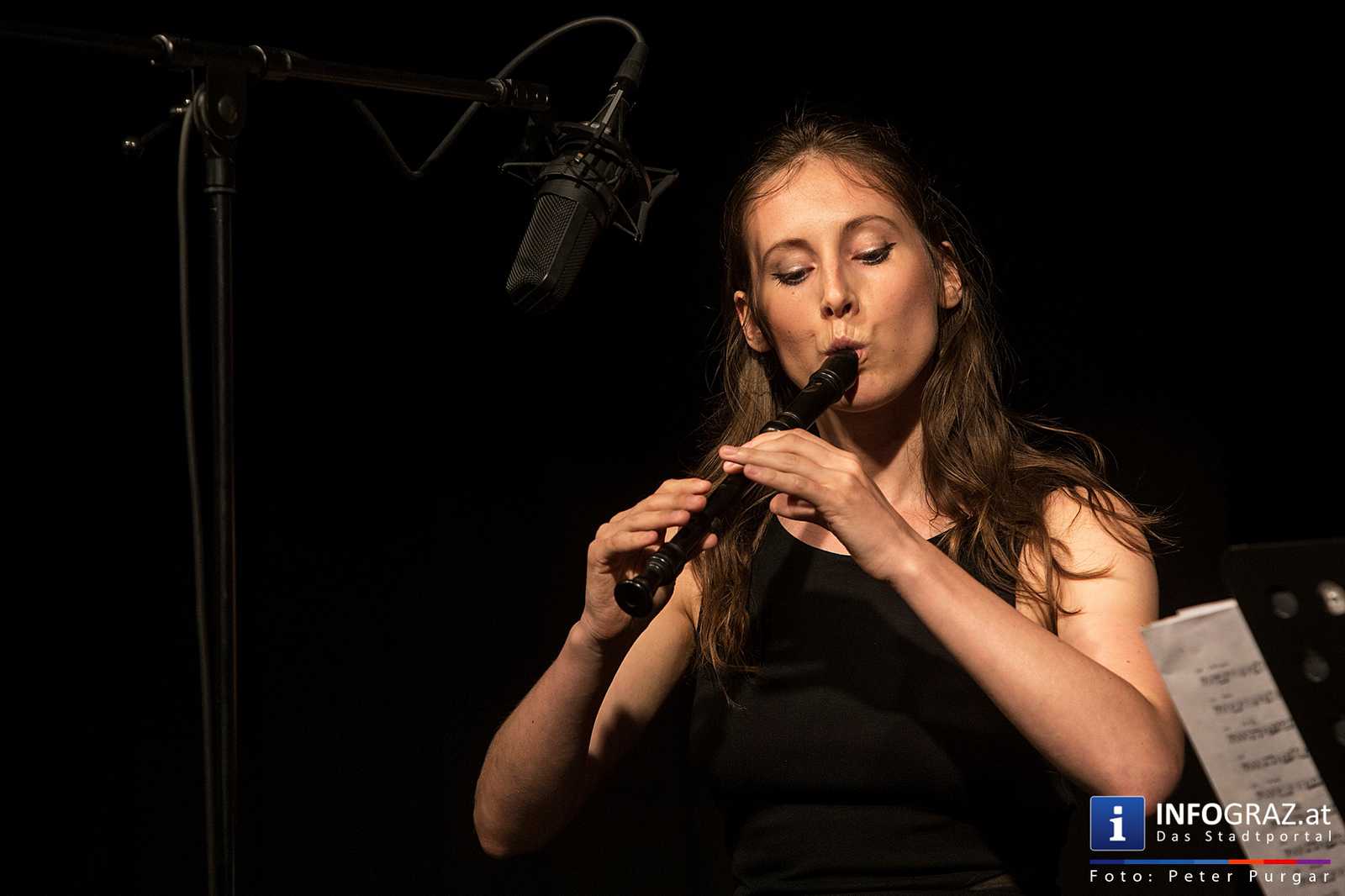 Saying „i like you“ in a postrock way - Tuesday microgrooves im WIST/mo.xx Graz - 007