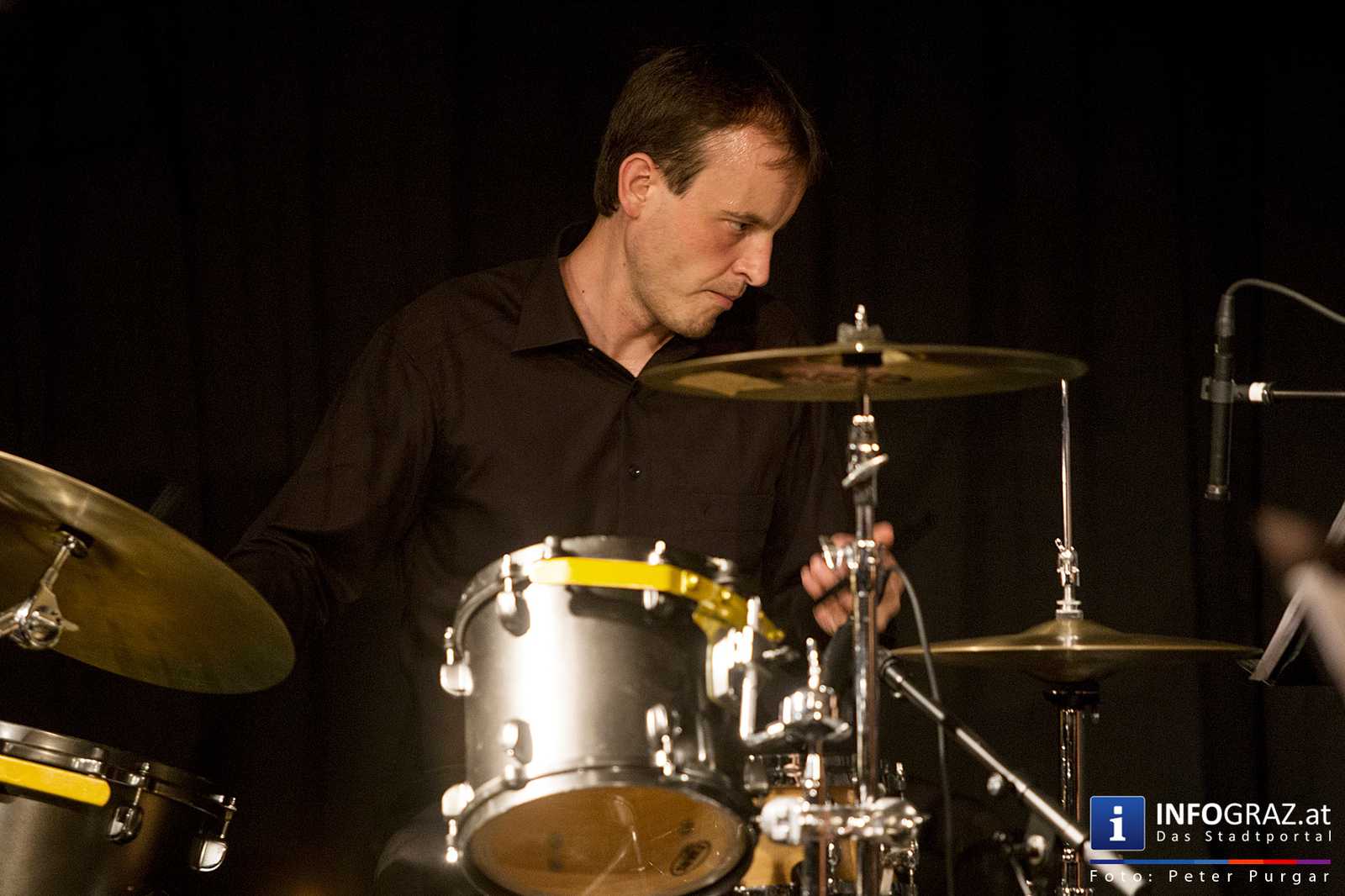 Saying „i like you“ in a postrock way - Tuesday microgrooves im WIST/mo.xx Graz - 008