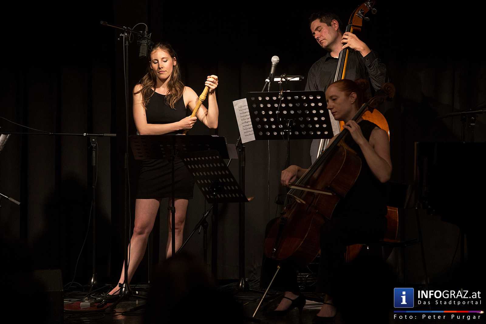 Saying „i like you“ in a postrock way - Tuesday microgrooves im WIST/mo.xx Graz - 023